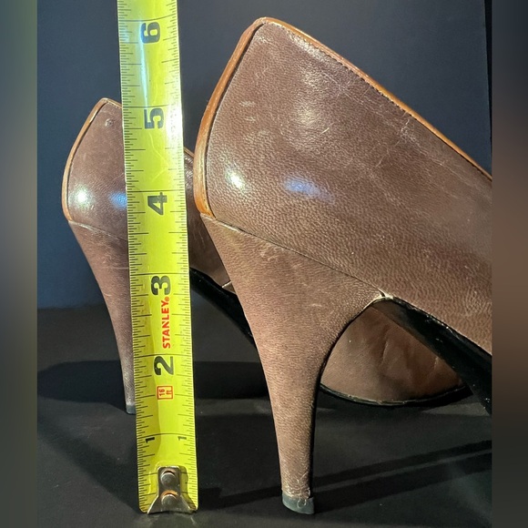 VINTAGE Givenchy Chaussures Brown Leather Pumps - Picture 12 of 12